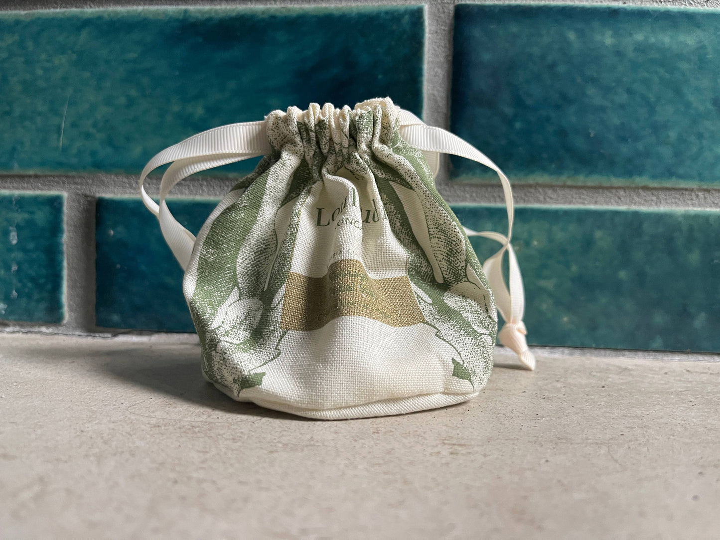 Massaging Facial Bar: Sensitive Skin Soap Bar